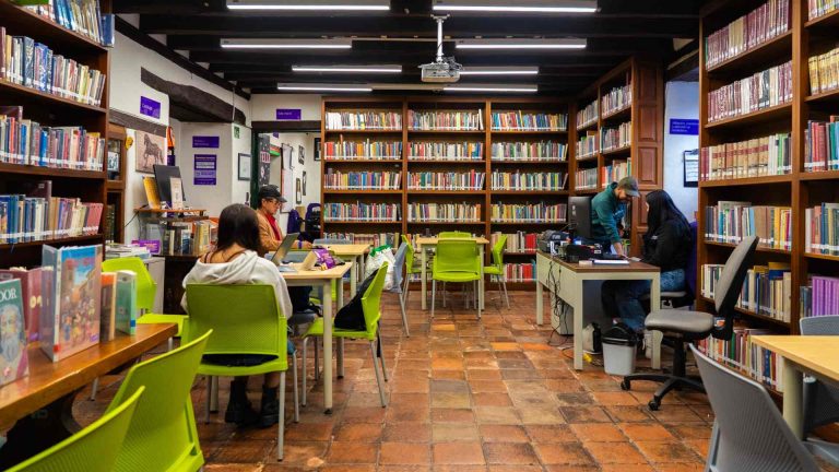 Biblioteca Pública FUGA